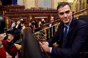 Pedro Sánchez erreicht das Parlament für die Debatte. (Bild: Chema Moya / Keystone, Madrid, 13. Februar 2019)