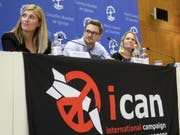 Die Stadt Genf folgt einem Aufruf der Anti-Atomwaffen-Organisation (Ican). 2017 wurde diese mit dem Friedensnobelpreis ausgezeichnet. (Bild: Keystone/MARTIAL TREZZINI)
