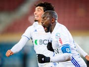 Cabral (im Vordergrund) erzielte für Lausanne-Sport das Siegtor gegen Kriens (Bild: KEYSTONE/VALENTIN FLAURAUD)