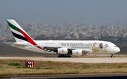 Ein Airbus A380 landet am Flughafen Beirut im Libanon. Der Doppel-Decker-Flieger ist für den Massentransport ausgelegt. (Bild: AP Photo/Bilal Hussein)