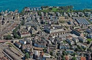 Hinter den Gleisen in Luzern: das Tribschenquartier. (Bild: Niklaus Waechter/Reportair.ch)