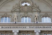 Die Schweiz hat sich mit dem Beitritt zum Pariser Klimaabkommen dazu verpflichtet, die Klimaverträglichkeit der Finanzströme zu fördern. (Bild: KEYSTONE/Gaetan Bally)
