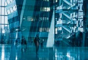 Das Nato-Hauptquartier in Brüssel: In den Gebäuden der internationalen Organisationen dürften Agenten ein und aus gehen. (Bild: Olivier Hoslet/Keystone (14. Februar 2019))