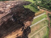 Ein Dammbruch an einer Eisenerzmine nahe Brumadinho in Brasilien Ende Januar kostete bis zu 300 Menschen das Leben und richtete schwere Schäden an der Umwelt an. (Bild: KEYSTONE/EPA EFE/ANTONIO LACERDA)