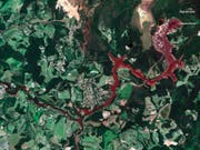 Nach dem Dammbruch an der Mine Córrego do Feijão am 25. Januar ergossen sich rund zwölf Millionen Kubikmeter Schlamm auf eine Fläche von etwa 290 Hektar. Mindestens 169 Menschen kamen dabei ums Leben. (Bild: KEYSTONE/AP DigitalGlobe)
