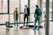 Eine Lebensmittelchemikerin wird während der Festspiele erschossen. (Bild: PD)