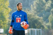 Für Mirko Salvi (im Bild) würden die neuen statistischen Erhebungen sprechen, das Rennen um die Nummer 1 dürfte dennoch der langjährige FCL-Profi David Zibung machen. (Bild: Martin Meienberger/Freshfocus (Mijas/Marbella, 12. Januar 2019))