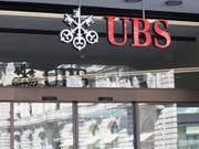 Die UBS wurde von der Pariser Justiz zu einer milliardenhohen Strafe verdonnert. (Bild: KEYSTONE/GAETAN BALLY)