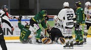 Der HC Ajoie (weiss) gewann in dieser Saison alle vier bisherigen Direktduelle gegen den HC Thurgau, wenn teilweise auch knapp. (Bild: Mario Gaccioli, Weinfelden, 27. Januar 2019)