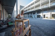 Die von einer Baugenossenschaft realisierte Teiggi-Überbauung in Kriens. (Bild: Dominik Wunderli, 22. August 2018)