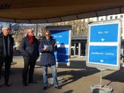 So müssten die Bieler Autobahnschilder nach Auffassung von lokalen Politikern aussehen. (Bild: STEPHANE HOFMANN)