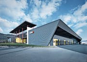 Die Zünd Systemtechnik AG in Altstätten benötigt mehr Platz, genauso wie die benachbarte Moser Recycling-Center AG. (Bild: PD)