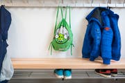 Die Öffentlichkeit reagiert sensibel darauf, wenn Unbekannte Schülerinnen und Schüler ansprechen. Auch die Polizei rät dazu, solche Situationen ernst zu nehmen. (Symbolbild: Keystone)