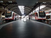 Zentralbahn-Züge im Bahnhof Luzern. (Bild: Matthias Piazza, Luzern, 27. Juni 2018)