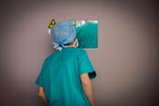 An der Umfrage des VPOD Ostschweiz haben 180 Spitalangestellte aus dem Kanton St. Gallen teilgenommen. (Bild: Urs Bucher)