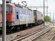 SBB Cargo will die Überprüfung von schwach frequentierten Bedienpunkten für den Einzel-Wagenladungsverkehr schneller vorantreiben als zunächst geplant. (Bild: KEYSTONE/GAETAN BALLY)