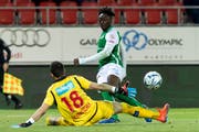 Axel Bakayoko (rechts) wird immer gefährlicher: Gegen Sion trifft er im dritten Spiel in Folge. (Bild: Pascal Muller/Freshfocus)