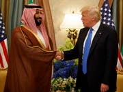 Der jüngere Bruder des mächtigen saudischen Kronprinzen Mohammed bin Salman (links) ist als saudischer Botschafter in den USA abgezogen worden. (Bild: KEYSTONE/AP/EVAN VUCCI)