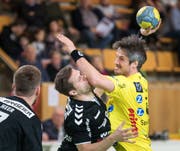 Die interne Aussprache fand ohne Spielertrainer Bo Spellerberg statt: Gegen den BSV Bern trifft der Däne viermal. (Bilder: Michel Canonica)