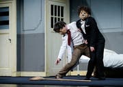 Die Theatergruppe Familie Flöz zeigt das Stück Dr. Nest im Theater Casino. (Bild: Stefan Kaiser, Zug, 23. Februar 2019)