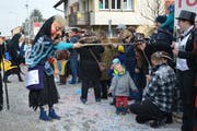 Die Wildberghexen aus Jonschwil stellen jedes Jahr zu einem (politischen) Thema eine originelle und passende Dekoration für ihre Hexenkleider her.
