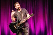 Comedian und Musiker Nico Arn aus Widnau macht an der Bernecker Schnitzelbank mit. (Bild: pd)