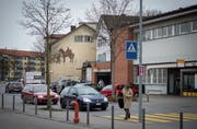 Die geplante Überbauung an der Poststrasse ist seit Jahren durch Einsprachen und Rekurse blockiert. (Bild: Benjamin Manser (20. Februar 2016))