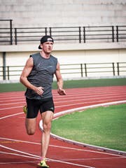 Der 33-jährige Diego Menzi absolviert wöchentlich fünf bis sechs Trainingseinheiten. In den kommenden 18 Monaten möchte er sich noch diverse sportliche Wünsche erfüllen. (Bild: PD)
