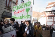 Den Klimanotstand auszurufen ist eine Forderung der streikenden Jugendlichen. Nicht nur auf St.Galler Strassen. (Bild: Benjamin Manser)