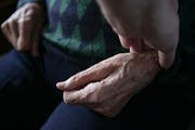Bei einem Aufenthalt in einem Alters- oder Pflegeheim fallen Kosten für Wohnen, Betreuung und Pflege an. (Bild: Hannes Thalmann)