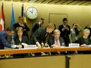 Die Schweiz präsidierte die Geberkonferenz für den Jemen zum dritten Mal zusammen mit der Uno und mit Schweden. Allein in diesem Jahr benötigt die Uno 4,2 Milliarden Dollar. Am Dienstag in Genf sagten die Uno-Mitgliedstaaten 2,6 Milliarden Dollar zu. (Bild: KEYSTONE/SALVATORE DI NOLFI)