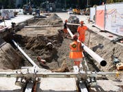 Die Schweizer Bauwirtschaft hat 2018 weniger Umsatz gemacht, insbesondere die Nachfrage nach neuen Wohnungen ging zurück. (Bild: KEYSTONE/ANTHONY ANEX)