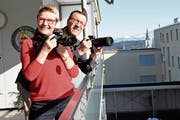Annemarie Kölliker und Roberto Saibene fotografieren aus Leidenschaft. Und setzen nun auch das Freiamt in Szene. (Bild: Melanie Burgener)