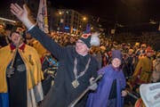 Fritschitagwache mit Urknall und Fötzeliräge: Ein Tag unter dem Zepter von Fritschivater Reto Schriber. (Bild: Pius Amrein, Luzern, 28. Februar 2019)