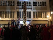 Der Brunnen ziert während der Fasnacht den Platz vor dem Luzerner Rathaus. (Bild: Jérôme Martinu)
