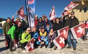 Ein Teil der Supporter nützte die Gelegenheit, Beda Klee an der WM in Seefeld zu treffen. (Bild: Bilder: Urs Huwyler)