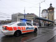 Wegen Tempoexzess auf Verfolgungsjagd: In Genf ist ein Polizist zu einer bedingten Gefängnisstrafe von einem Jahr verurteilt worden. (Bild: Keystone/MARTIAL TREZZINI)