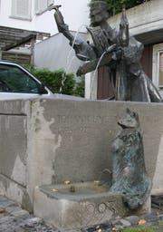 Der Johann-Linder-Brunnen im St.Galler Linsebühl. (Bild: Reto Voneschen - 22.8.2017)