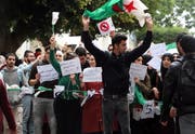 Algerische Studenten protestieren auf einem Uni-Campus. (Bild: Mohamed Messara/EPA, Algier, 26. Februar 2019)