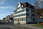 In Bühler kommt es zur Kampfwahl: Gemeinderat Jürg Engler will den Sitz der bisherigen Gemeindepräsidentin Inge Schmid. (Bild: PD)