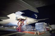 Eine Boeing 747 von Panalpina am internationalen Flughafen in Hongkong. (Bild: Philip Yip/Panalpina (19. Dezember 2018))