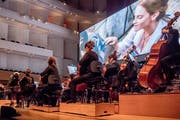 Das City Light Symphony Orchestra begleitet Emma Watson in «The Beauty and the Beast». Bild: Nadia Schärli (Freitag, 1. Februar 2019)