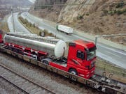 Die Hupac hat ihr Verkehrsvolumen 2018 gesteigert. Der Effekt war aber teilweise auf Einmaleffekte zurückzuführen. (Bild: KEYSTONE/KARL MATHIS)