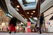 In der Mall of Switzerland findet die Pin-Tombola des LFK statt (Bild: PD)