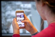 Playback-Singen, Zeichnen, aus dem eigenen Leben erzählen: Teenager wie Sophie nutzen «TikTok» auf vielfältige Weise. (Bild: Urs Bucher, 6. Februar 2019)