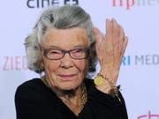 Jedem bekannt, wenn auch nur vom Namen her: Die britische Schriftstellerin Rosamunde Pilcher ist im Alter von 94 Jahren gestorben. (Bild: Keystone/EPA DPA/JENS KALAENE)