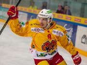 Damien Riat bringt Biel nach acht Minuten mit dem Führungstreffer auf die Siegerstrasse (Bild: KEYSTONE/PATRICK B. KRAEMER)