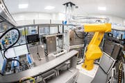 In Schattdorf produziert Dätwyler seit 2018 Dichtungskomponenten für die Automobilindustrie unter Reinraumbedingungen. (Bild: PD)