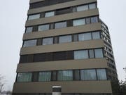 Die Fassade dieses Hochhauses in Cham inspirierte Jürg Linsi. (Bild: hor, Cham 7. Februar 2019)