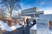 Studierende an der Universität St.Gallen. (Bild: Urs Bucher)